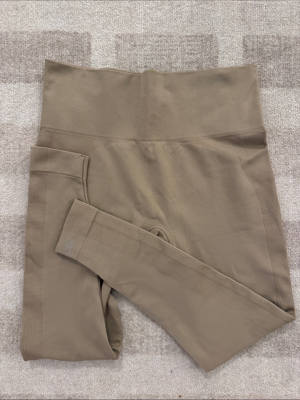 SET Active Ribbed High-Waist Leggings in Taupe